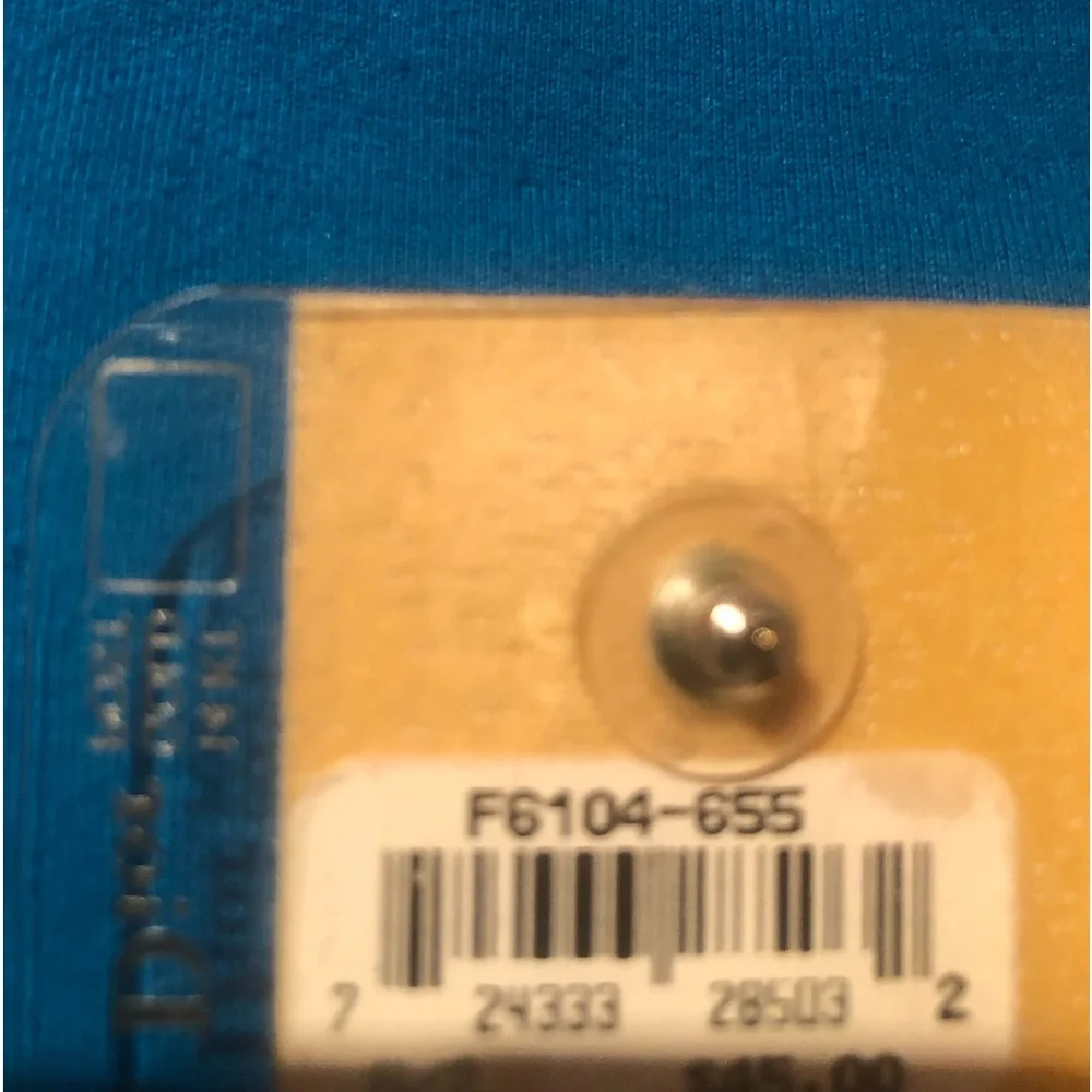 Gorgeous Vintage Christian Dior blue stone and Cz earrings. 14k gold post. - Picture 2 of 2